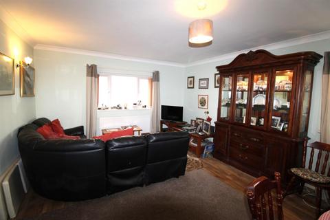 3 bedroom semi-detached bungalow for sale, Commercial Street, Nantymoel, Bridgend, Bridgend County. CF32 7NW