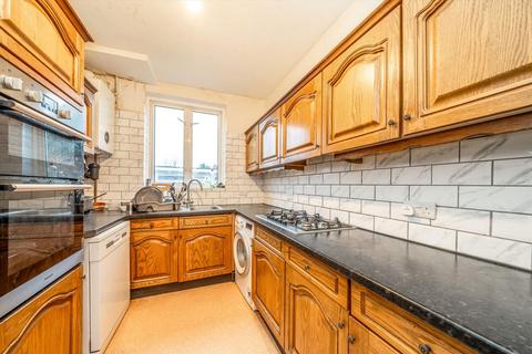 undefined, Argyle Avenue, Hounslow TW3
