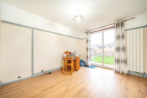 undefined, Argyle Avenue, Hounslow TW3