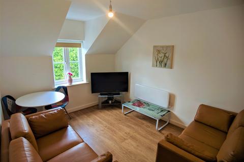 3 bedroom flat to rent, A, Mitford Road, Manchester M14