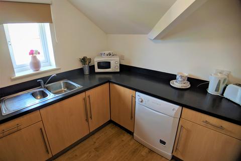 3 bedroom flat to rent, A, Mitford Road, Manchester M14