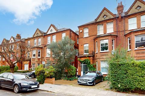 3 bedroom flat to rent, Goldhurst Terrace, London NW6