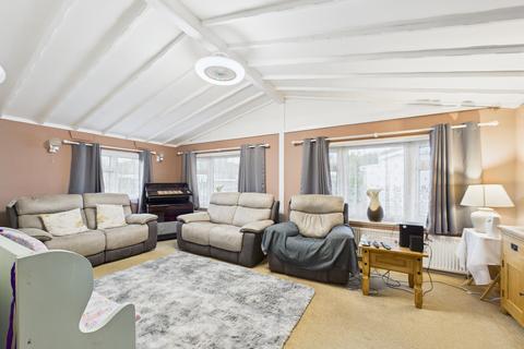 2 bedroom park home for sale, Poplar Close, Thatcham, RG19
