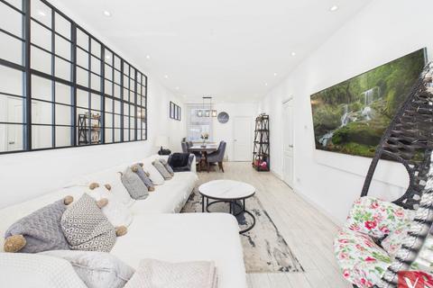 undefined, Highfield Road, Luton LU4