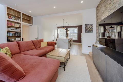 3 bedroom flat for sale, Jeddo Road, Shepherd's Bush W12