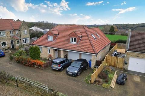 4 bedroom detached house for sale, 16 Yew Tree Close, Sleights