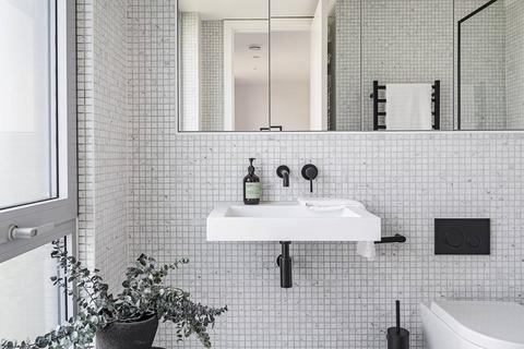 2 bedroom flat to rent, Maple Path, Hackney Downs, London, E5