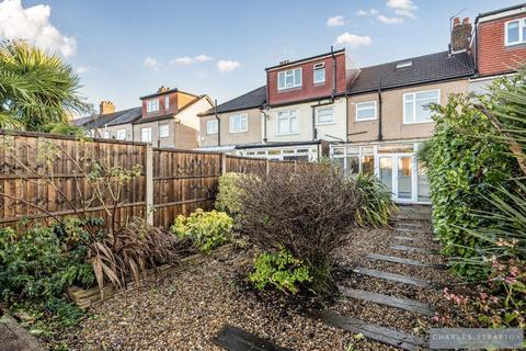 3 bedroom terraced house for sale, Glenwood Drive, Gidea Park