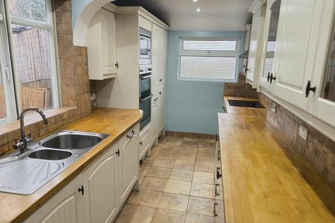 undefined, 3 Bedroom Semi-detached property