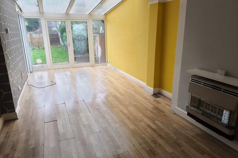 undefined, 3 Bedroom Semi-detached property