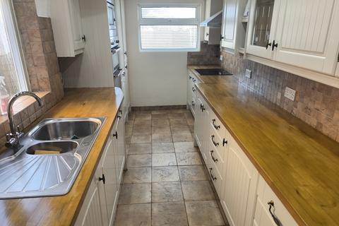 undefined, 3 Bedroom Semi-detached property
