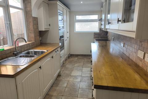 undefined, 3 Bedroom Semi-detached property