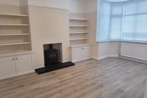 undefined, 3 Bedroom Semi-detached property