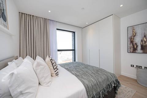 undefined, New Drum Street, Aldgate, London, E1