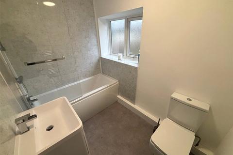 3 bedroom semi-detached house to rent, Monkswood Avenue, West Yorkshire LS14