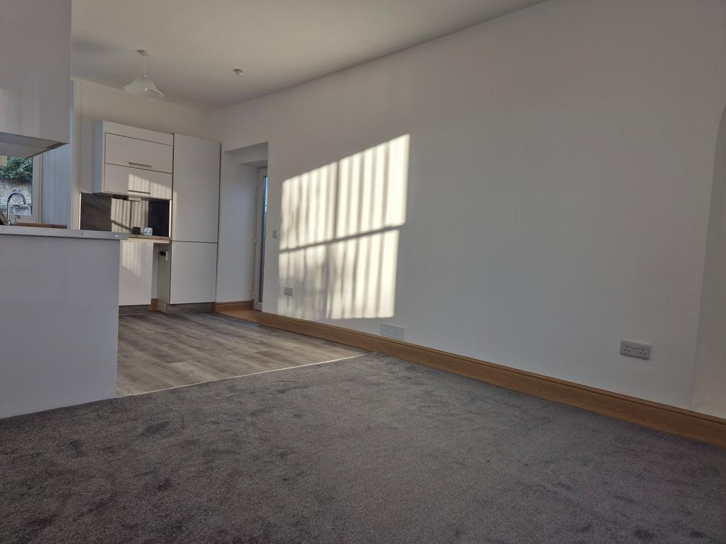 Lounge/Kitchen