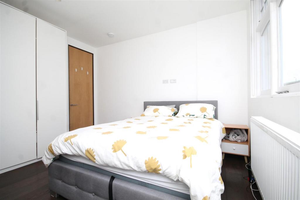 Bedroom1.2.JPG