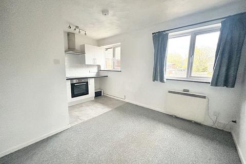 undefined, Harris Court, Liphook, GU30