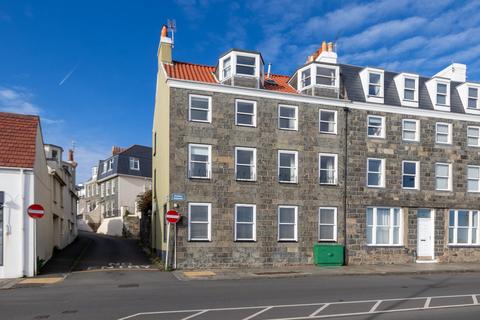 Glategny Esplanade, St Peter Port