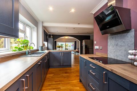 undefined, Fern Road, Rushden NN10