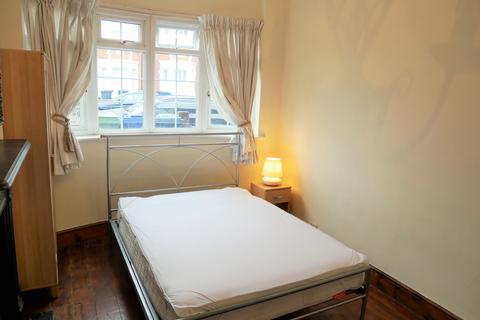 undefined, Darwin Road, London W5