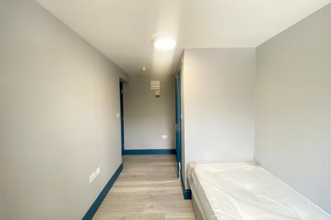 1 bedroom in a house share to rent, Keel Drive, Slough