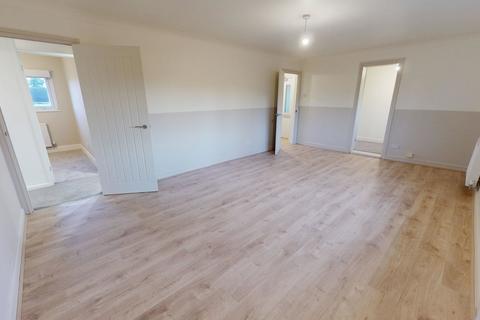 3 bedroom flat to rent, St Andrews Green, Churchdown