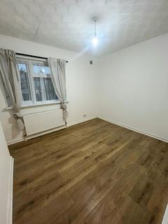 2 bedroom apartment to rent, Youngs Road, Ilford, Essex, IG2
