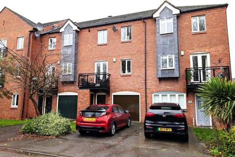 3 bedroom townhouse for sale, Anson Close, Grantham