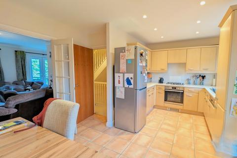 3 bedroom townhouse for sale, Anson Close, Grantham