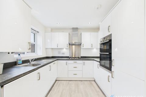 3 bedroom link detached house to rent, Buckley Grove, Lytham St. Annes FY8