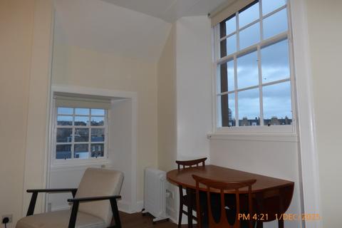 undefined, Flat 4F1, 2 Boroughloch Square