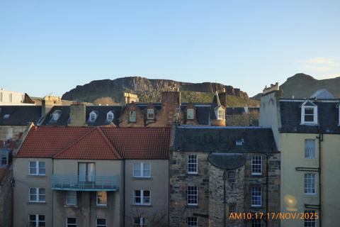undefined, Flat 4F1, 2 Boroughloch Square