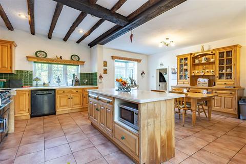 4 bedroom detached house for sale, New Road, Lambourne End