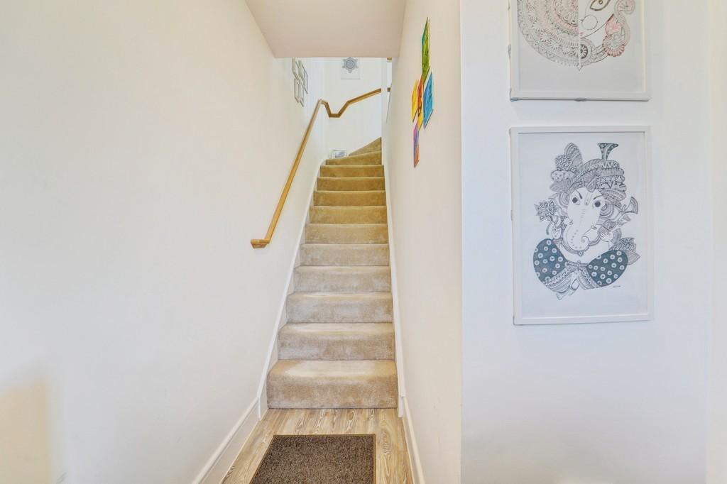 Downstairsentrancehallwayshot1