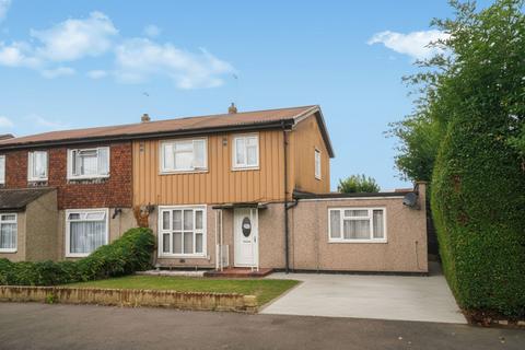 undefined, Conway Drive, Hayes, UB3