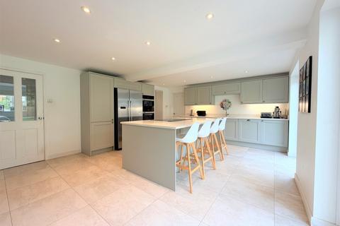5 bedroom detached house for sale, Quintons Road, East Bergholt, Ipswich, Suffolk