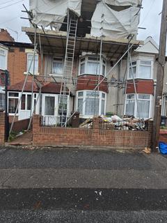 5 bedroom terraced house for sale, Ripple Road, London IG11