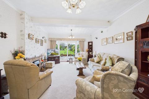 3 bedroom detached bungalow for sale, Tutbury Road, Burton-on-Trent