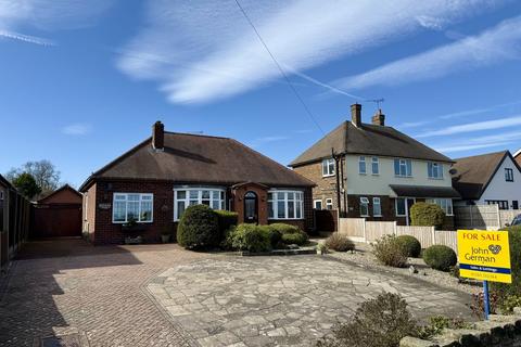 3 bedroom detached house for sale, Tutbury Road, Burton-on-Trent