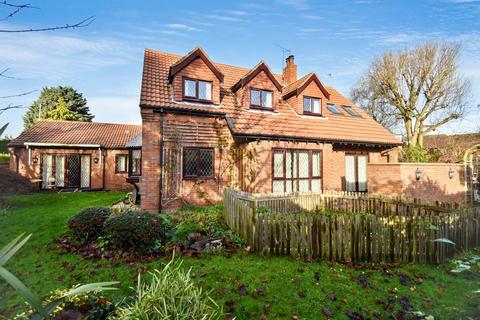 Woodlands, Louth LN11 0WS