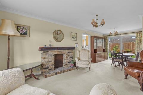 2 bedroom detached bungalow for sale, Russell Close, Little Chalfont
