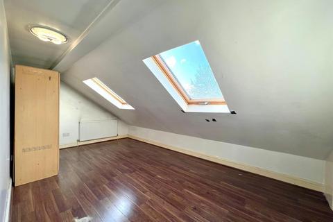 5 bedroom terraced house to rent, Rochdale Road, Walthamstow E17