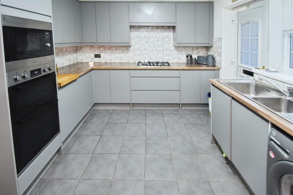 C5b14731-Kitchen