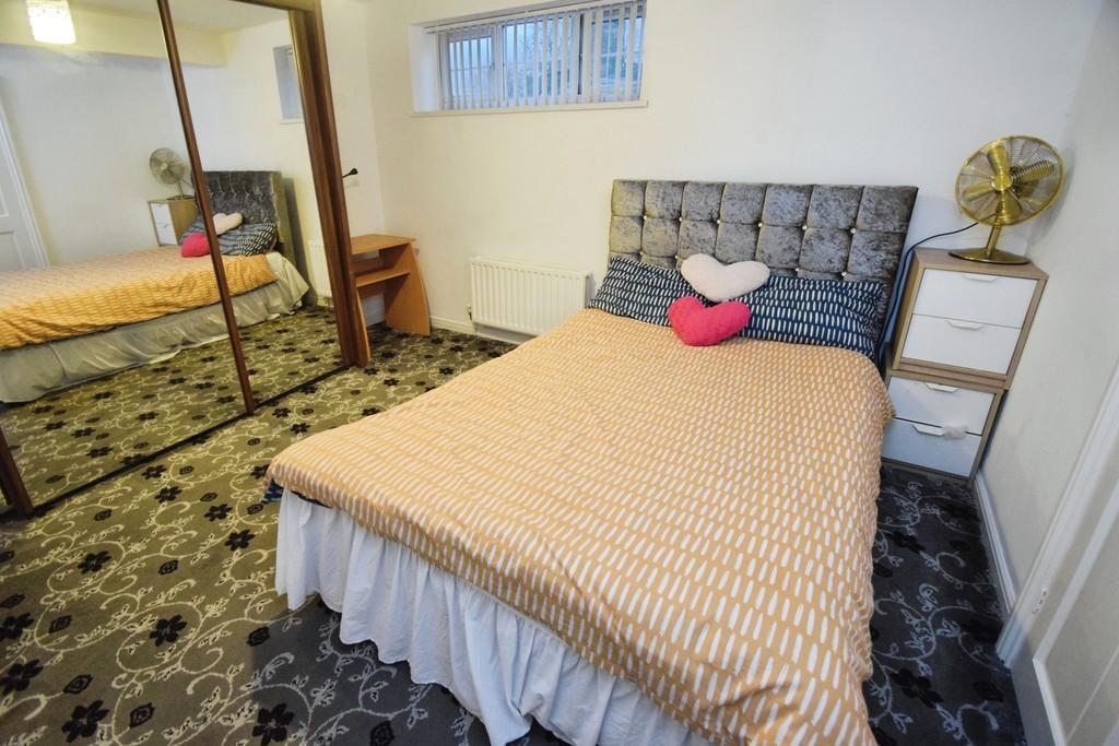 83e86633-Bedroom 205