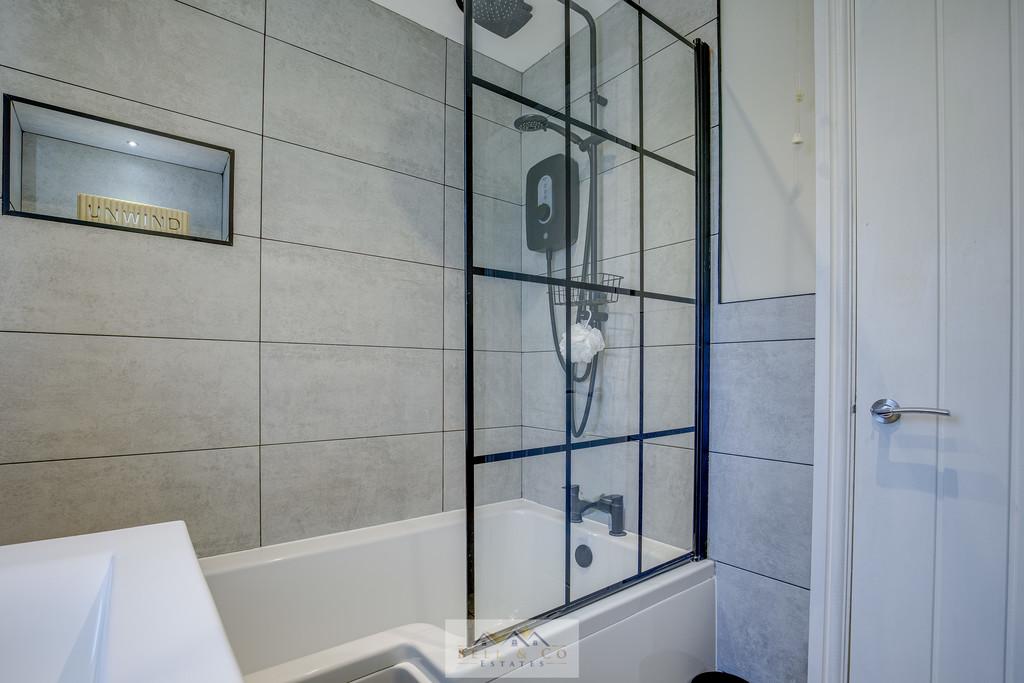 Bathroom 1.1