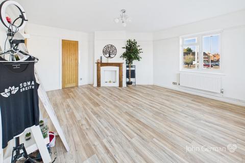 2 bedroom flat for sale, Ling Road, Loughborough