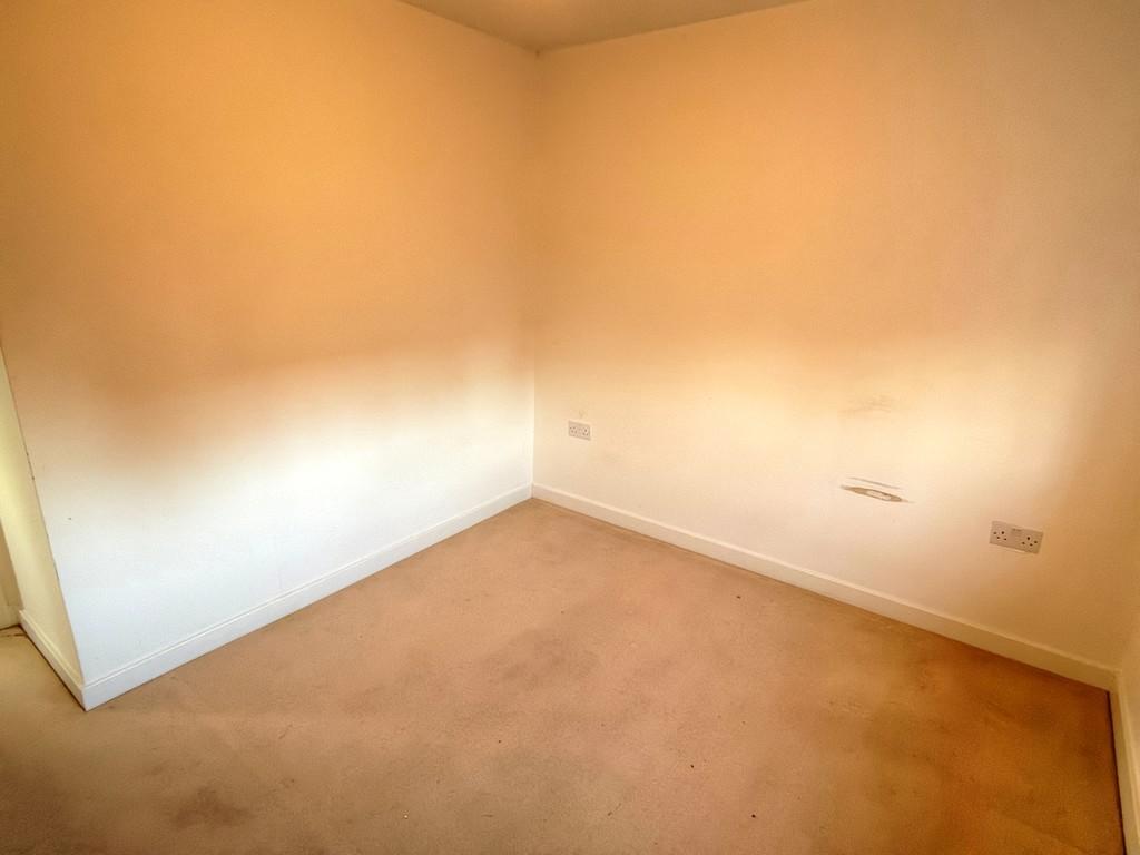 Bedroom 21