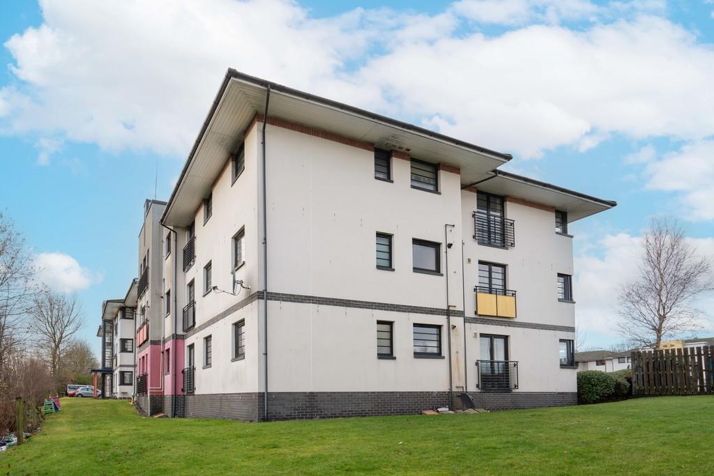 128 Whiteside Court, Bathgate, EH48 2 TN (16)