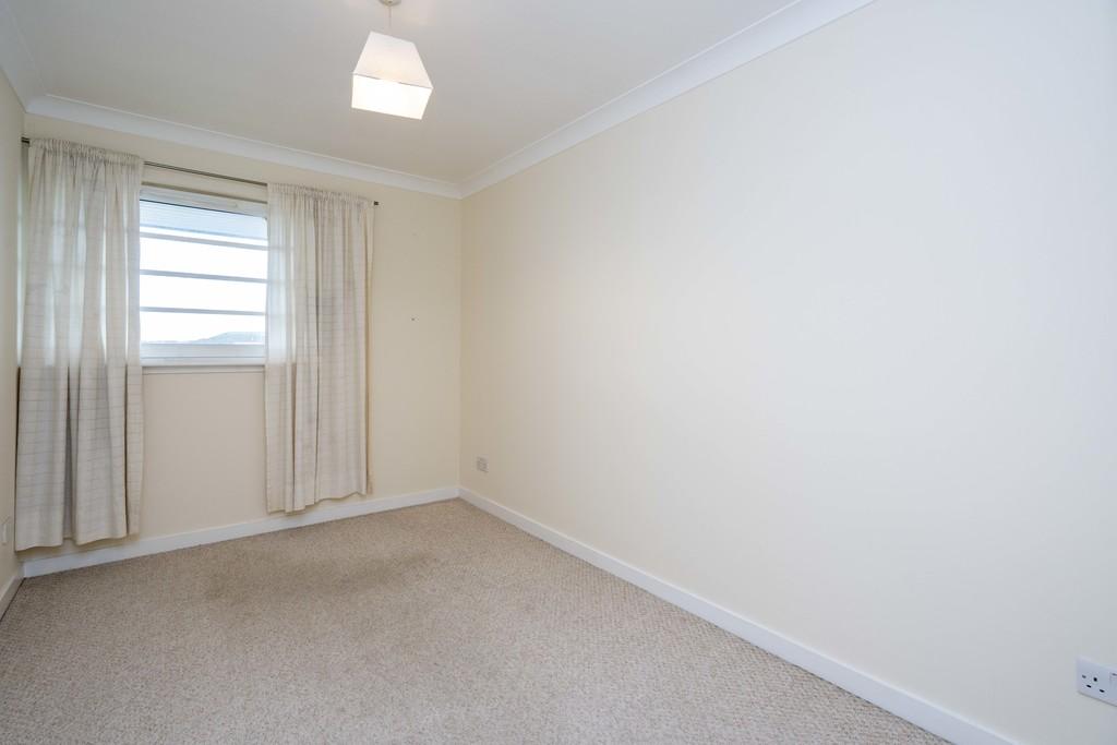 128 Whiteside Court, Bathgate, EH48 2 TN (5)